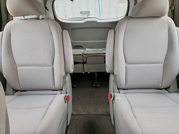 2016 KIA SEDONA L - Low level