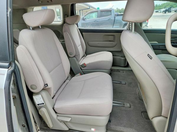 2016 KIA SEDONA L - Low level