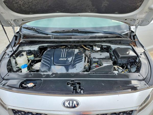 2016 KIA SEDONA L - Low level