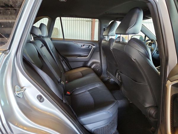 2021 TOYOTA RAV4 XSE HV