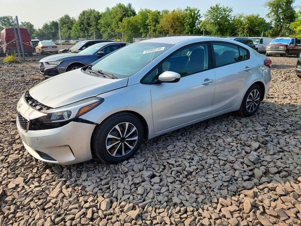 2018 KIA FORTE LX Base