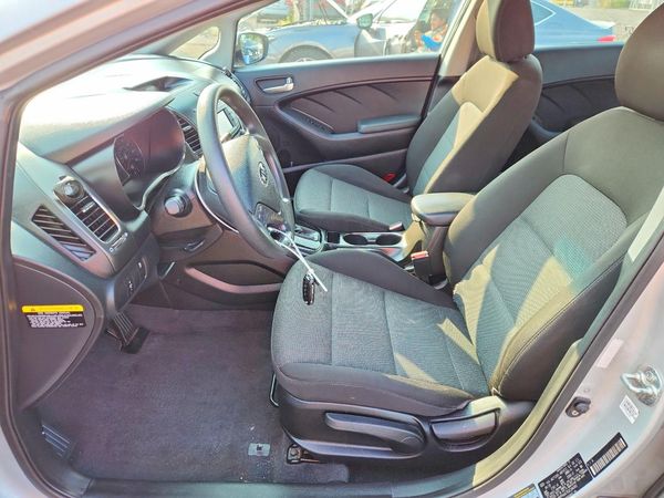2018 KIA FORTE LX Base