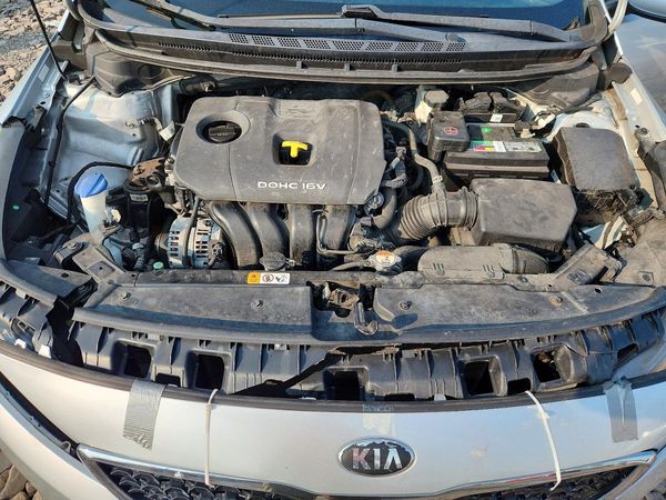 2018 KIA FORTE LX Base
