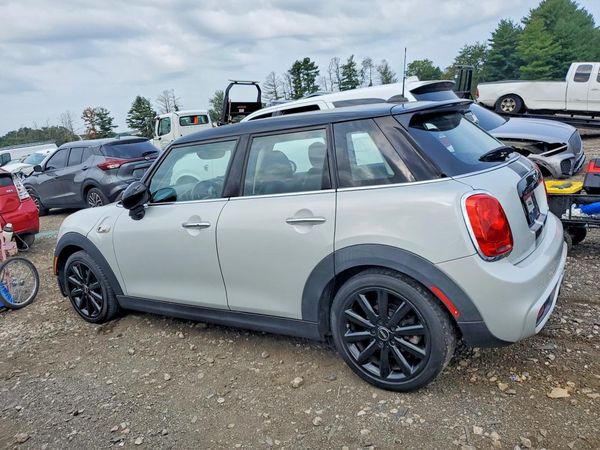 2016 MINI COOPER