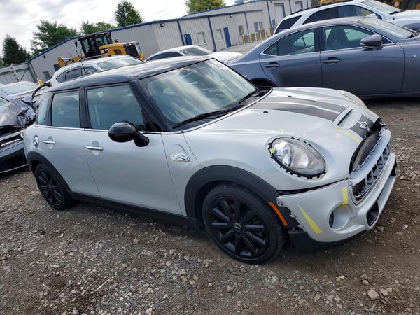 2016 MINI COOPER