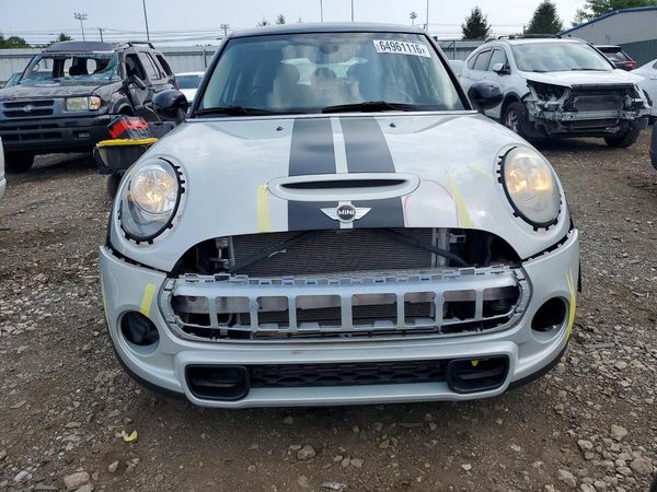 2016 MINI COOPER