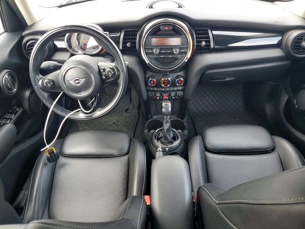2016 MINI COOPER