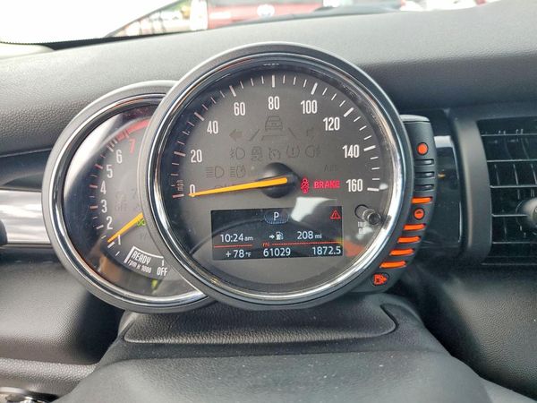 2016 MINI COOPER