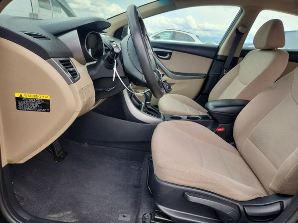 2014 HYUNDAI ELANTRA GLS (Middle)