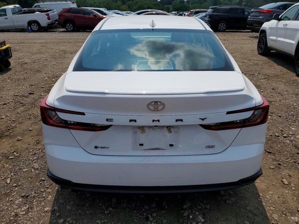 2025 TOYOTA CAMRY