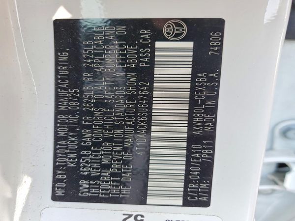 2025 TOYOTA CAMRY
