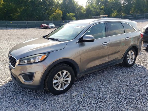 2016 KIA SORENTO L / LX