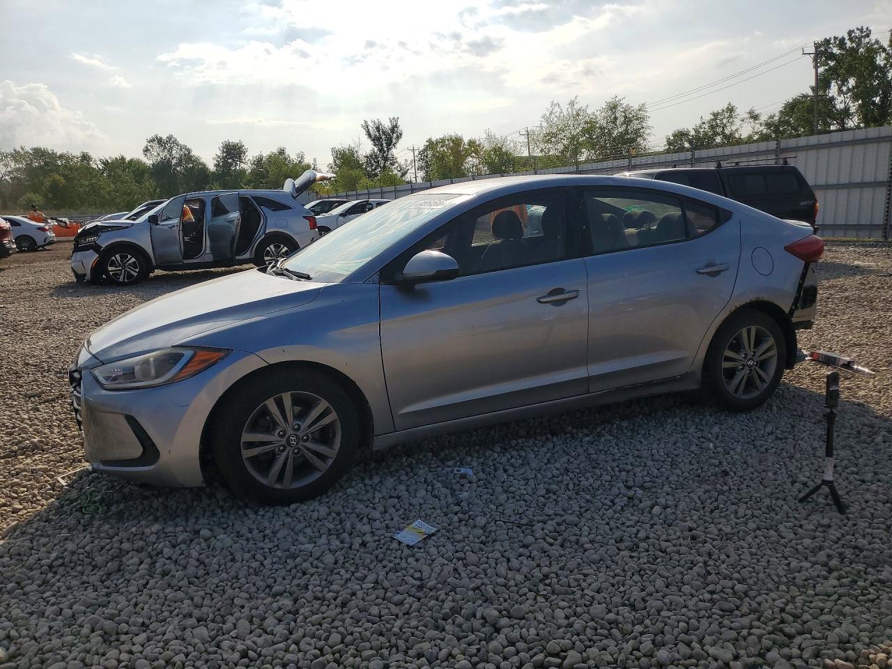 2017 HYUNDAI ELANTRA