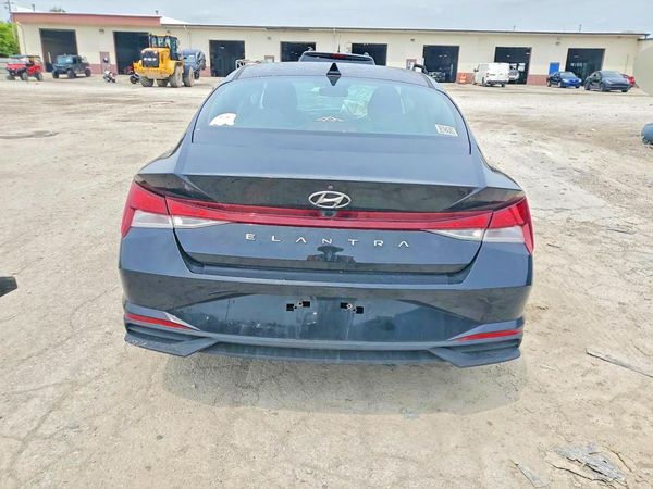 2021 HYUNDAI ELANTRA
