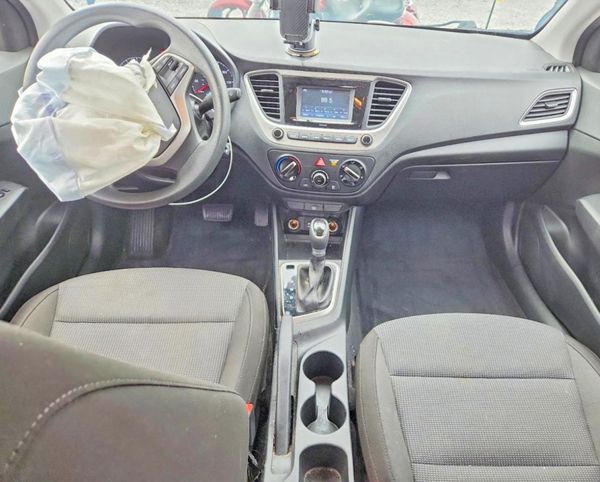 2020 HYUNDAI ACCENT SE and SEL