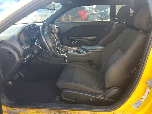 2017 DODGE CHALLENGER SXT