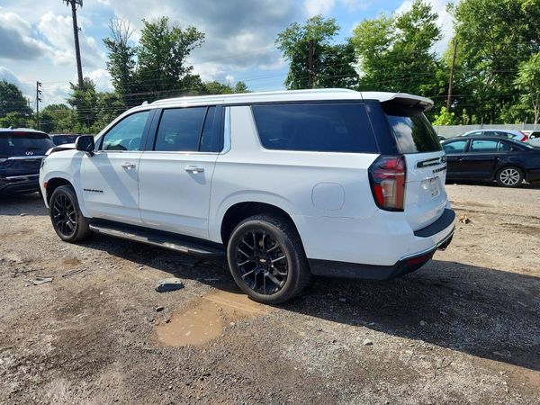 2023 CHEVROLET SUBURBAN LT