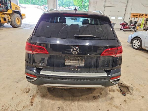 2022 VOLKSWAGEN TAOS 4Motion SE