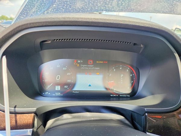 2019 VOLVO S90 Momentum