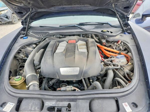 2016 PORSCHE PANAMERA S E-Hybrid