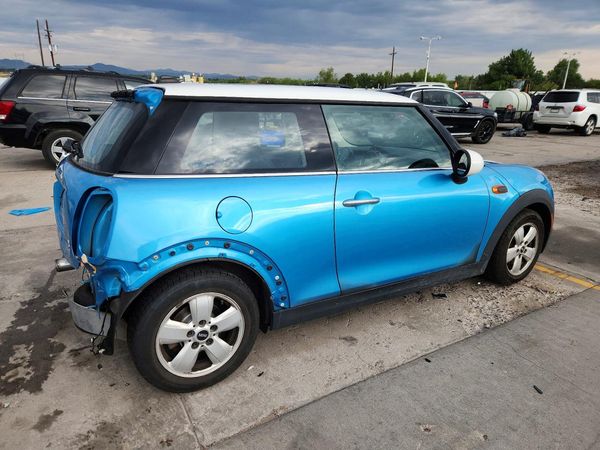 2017 MINI COOPER