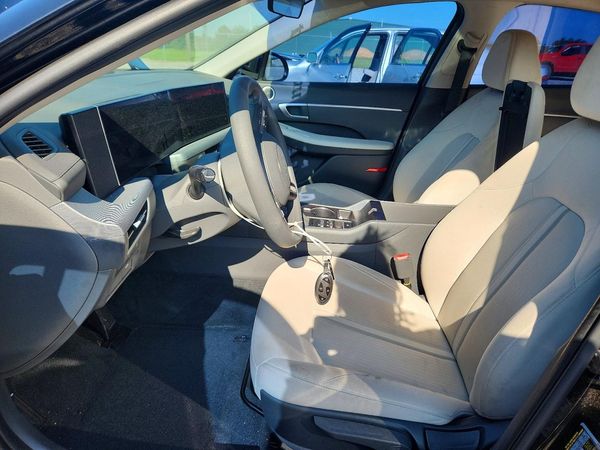 2025 HYUNDAI SONATA