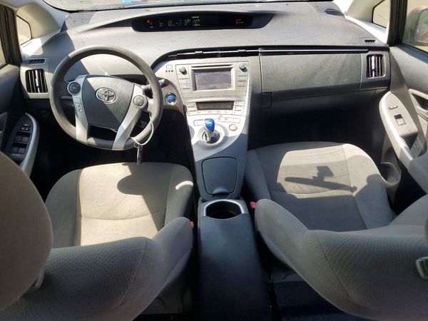 2013 TOYOTA PRIUS