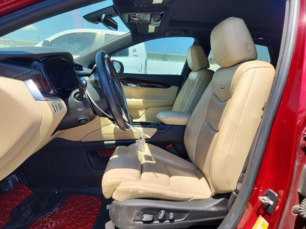 2017 CADILLAC XT5
