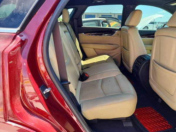 2017 CADILLAC XT5