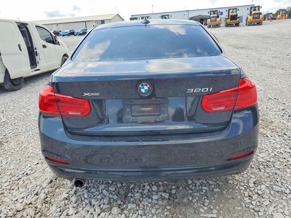 2018 BMW 320