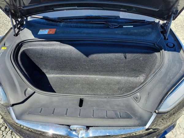 2018 TESLA MODEL X