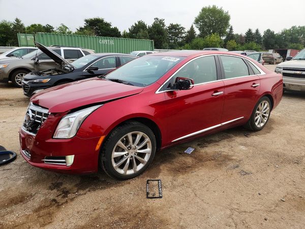 2013 CADILLAC XTS Luxury