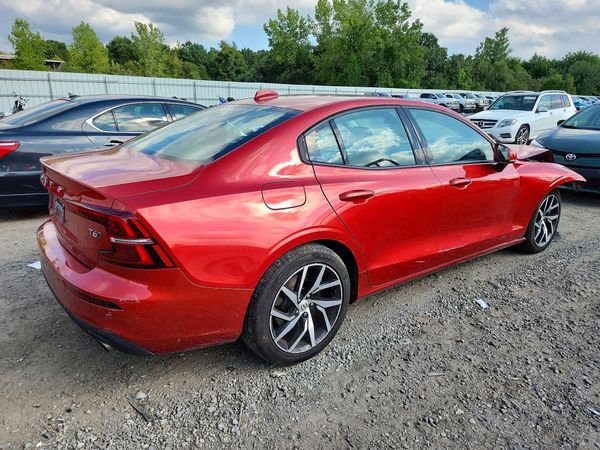 2020 VOLVO S60