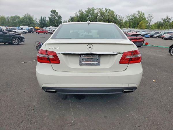 2012 MERCEDES-BENZ E