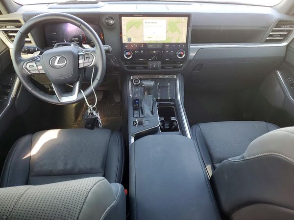 2025 LEXUS GX 550