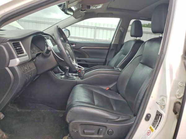 2015 TOYOTA HIGHLANDER