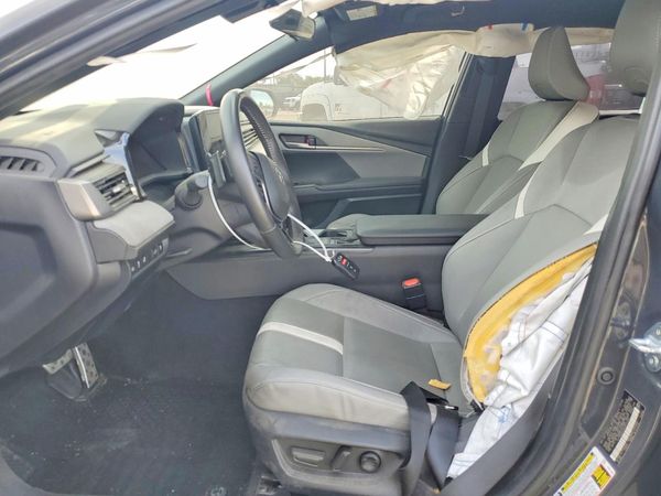 2025 TOYOTA CAMRY