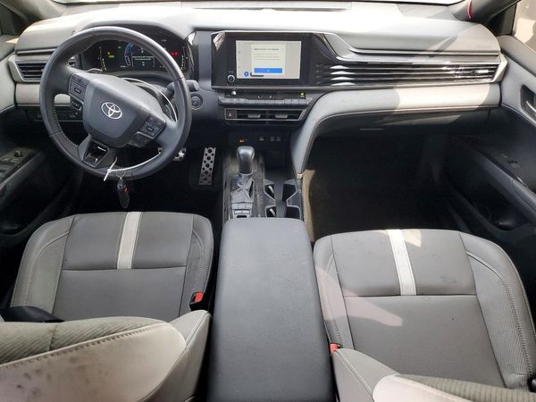 2025 TOYOTA CAMRY