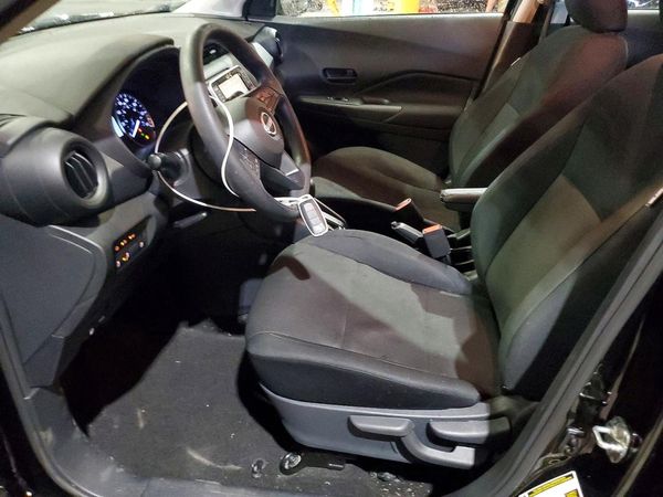 2025 NISSAN KICKS PLAY S — DENT