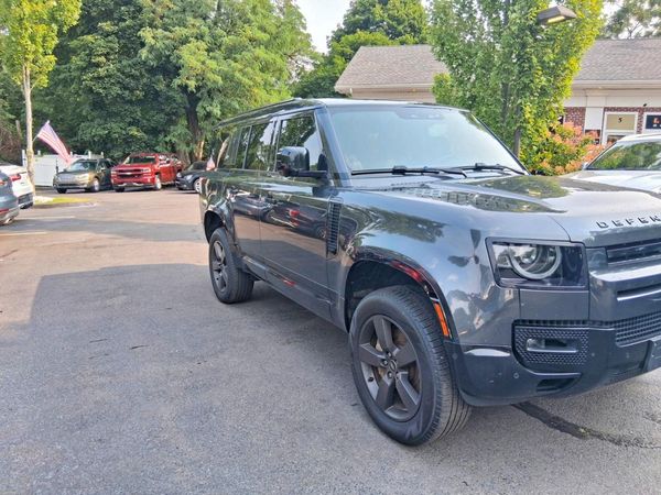 2023 LAND ROVER DEFENDER 130 X-Dynamic SE
