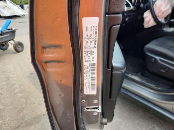 2012 JEEP GRAND CHER Laredo