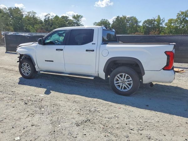 2025 TOYOTA TUNDRA SR5
