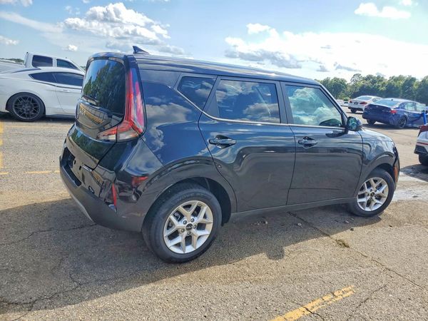 2025 KIA SOUL LX, S