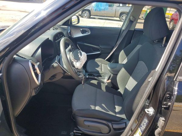 2025 KIA SOUL LX, S