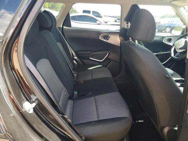 2025 KIA SOUL LX, S