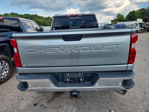 2024 CHEVROLET SILVERADO LT
