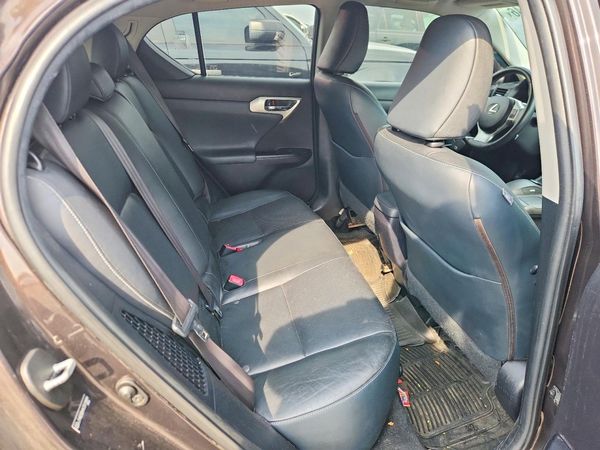2012 LEXUS CT 200h