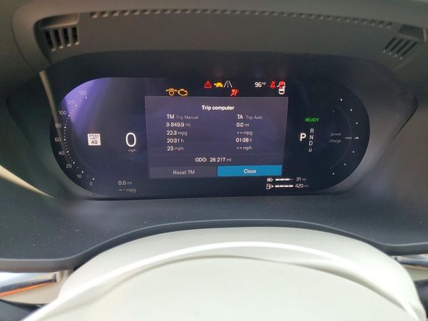 2024 VOLVO XC60 Plus Dark