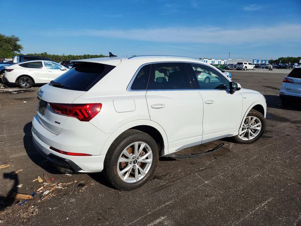 2022 AUDI Q3