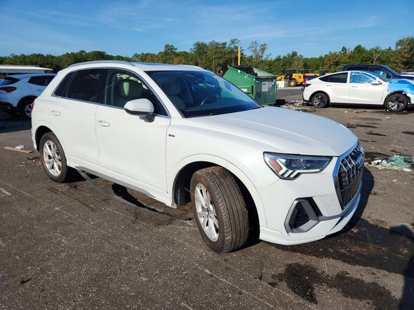2022 AUDI Q3